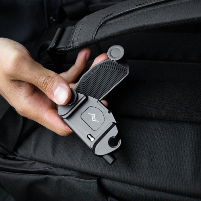 Capture Clip and Plate - Black