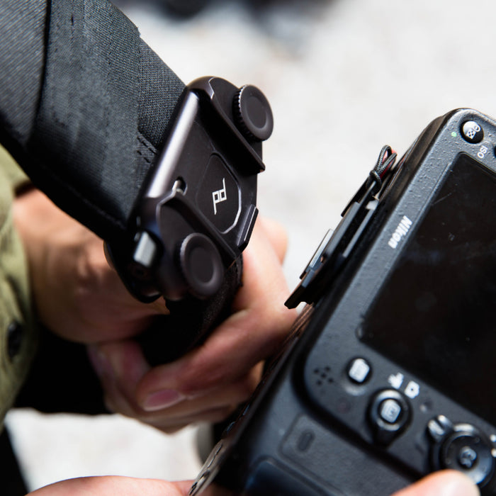 Capture Clip and Plate - Black