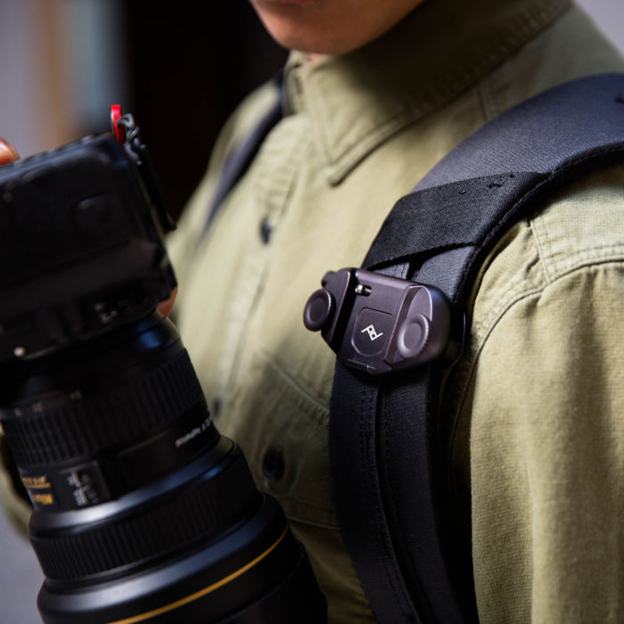 Capture Clip and Plate - Black